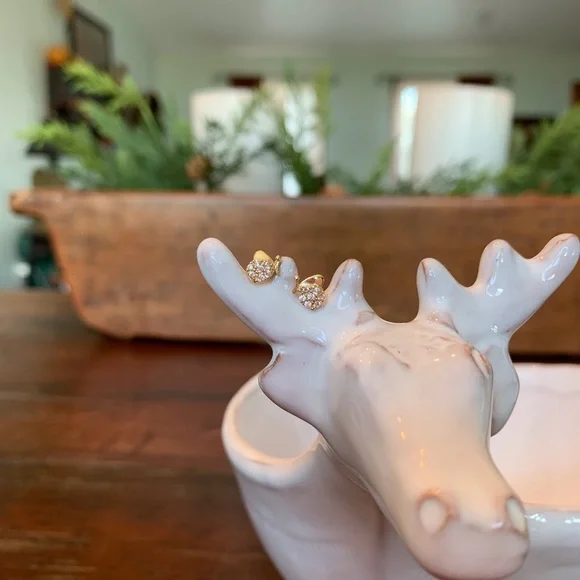 14KYG Butterflies In Flight CZ Stud Earrings - Picture 8 of 9